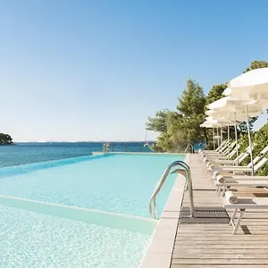 Crvena Luka 4*, Weißenburg Kroatien
